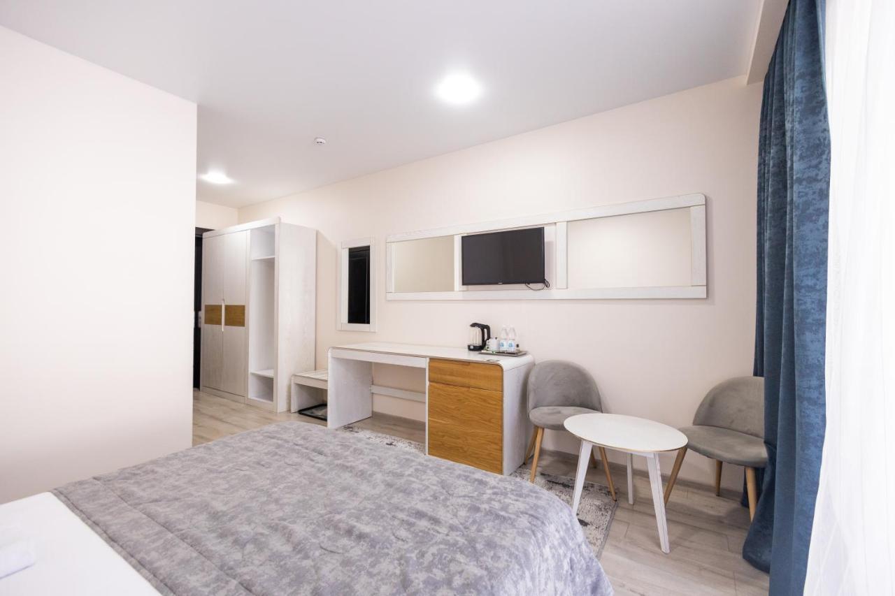Elena Spa Resort Bukovel Bagian luar foto