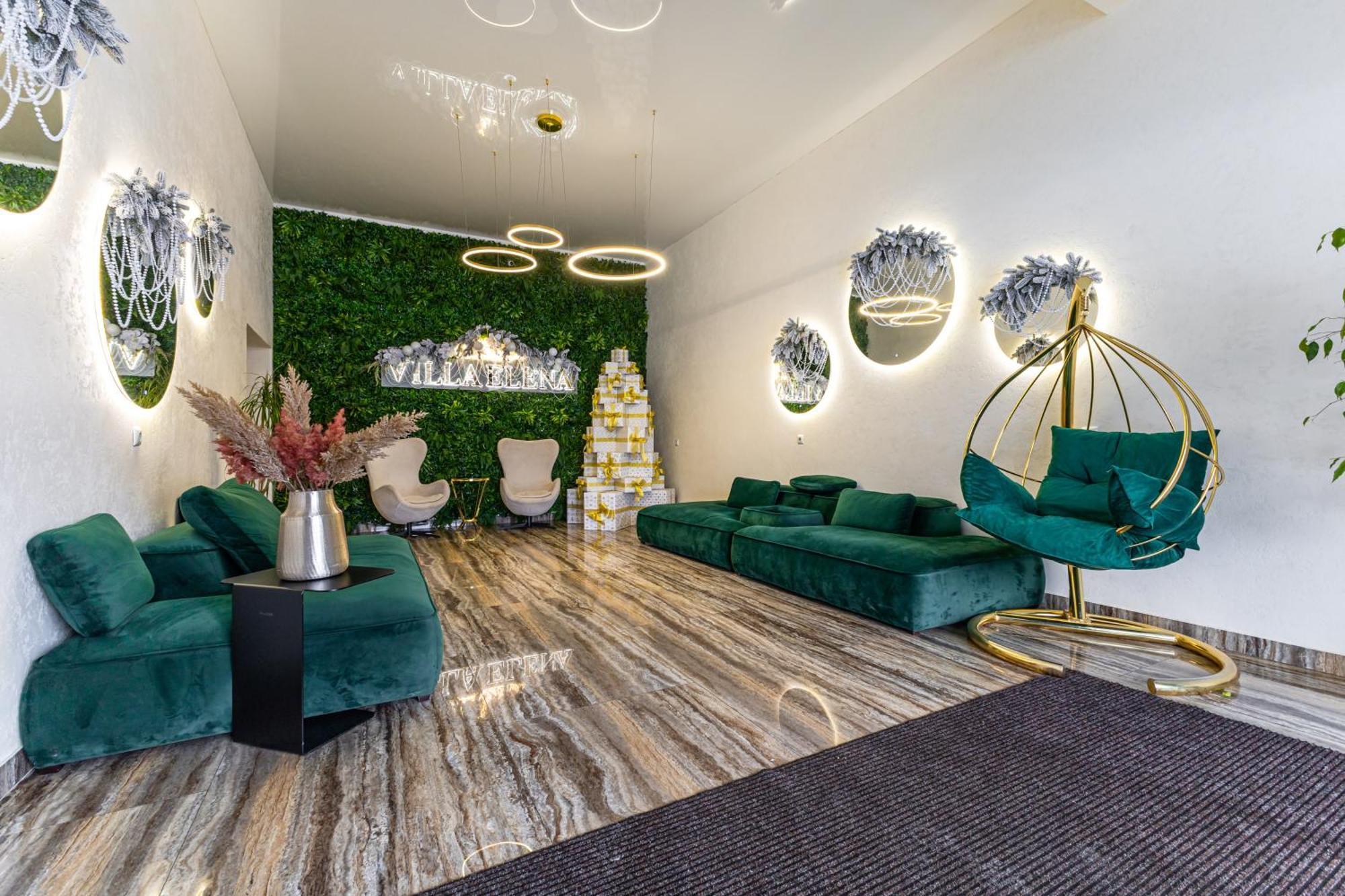 Elena Spa Resort Bukovel Bagian luar foto