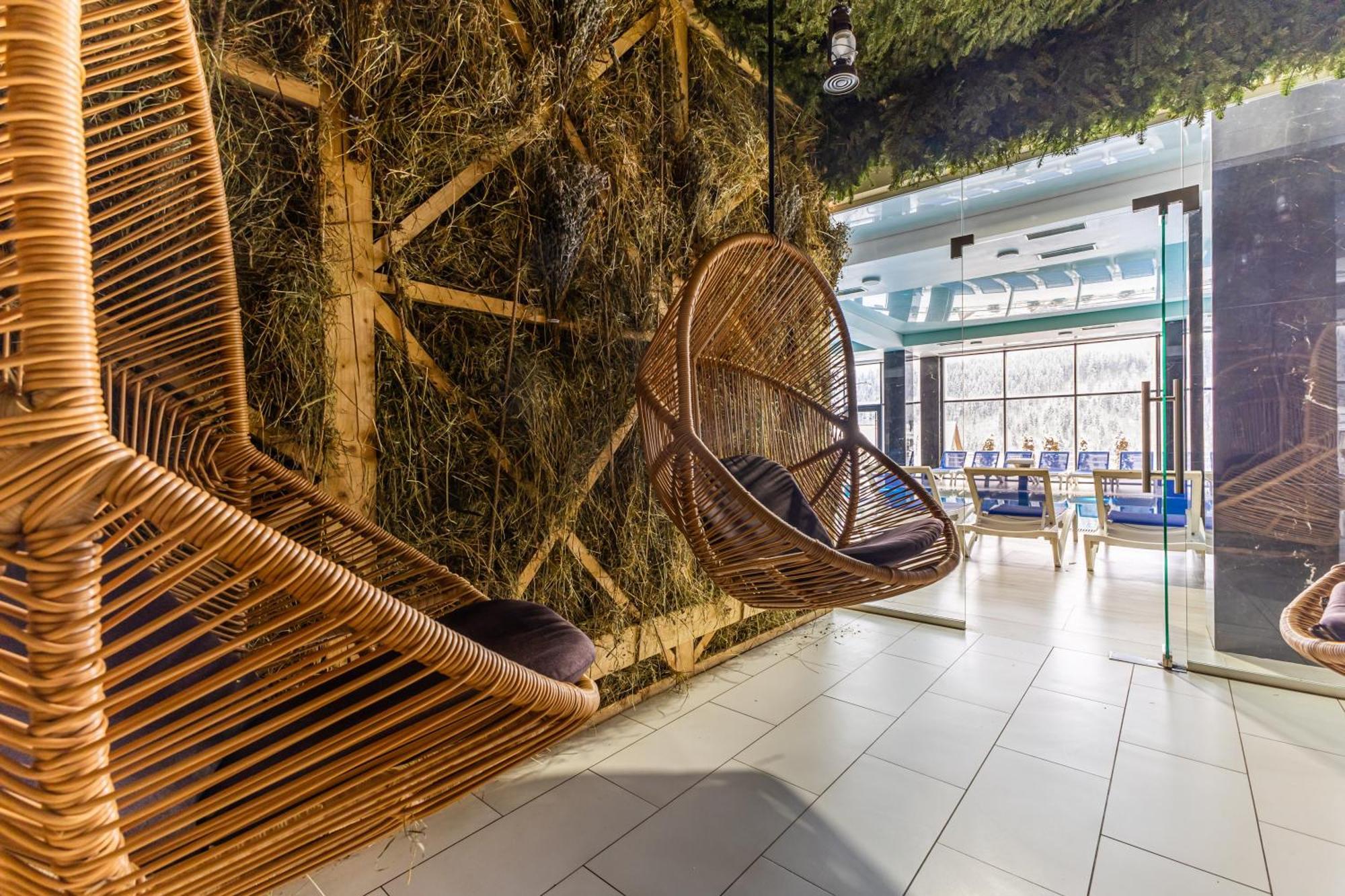 Elena Spa Resort Bukovel Bagian luar foto